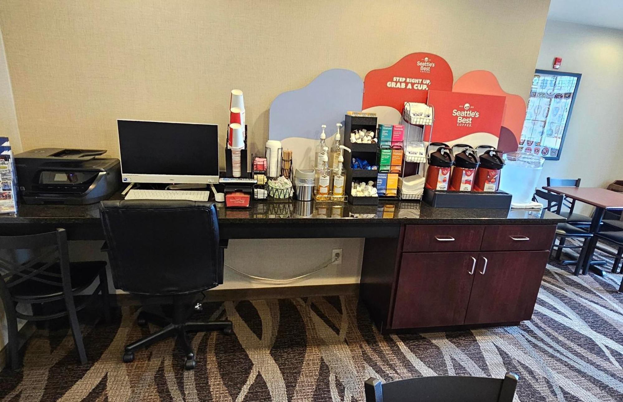 Cobblestone Inn & Suites - Clintonville מראה חיצוני תמונה