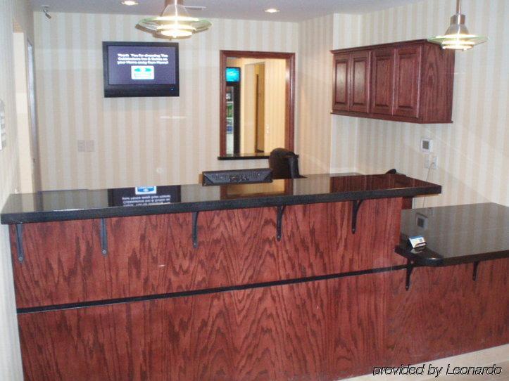Cobblestone Inn & Suites - Clintonville מראה פנימי תמונה